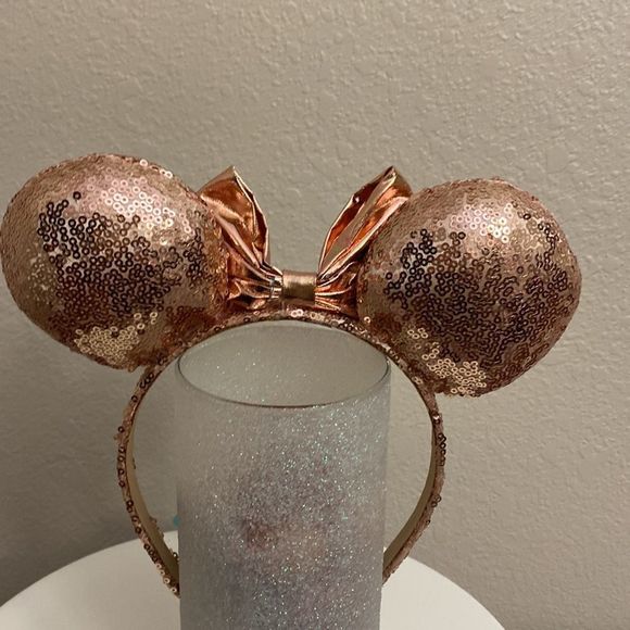 🌹DISNEY ROSE GOLD EARS 🌹 - Picture 4 of 7